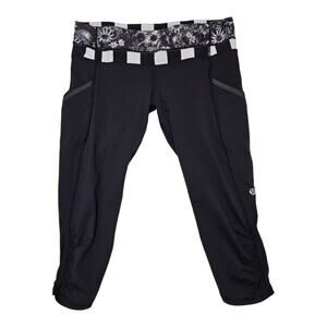 Lululemon Run Activewear Black White Floral Pockets Crop Leggings Size 8 Med